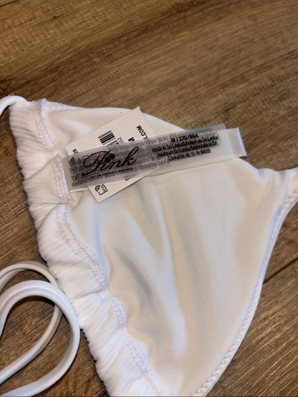 Frankie’s Bikini’s x PINK Bikini Top